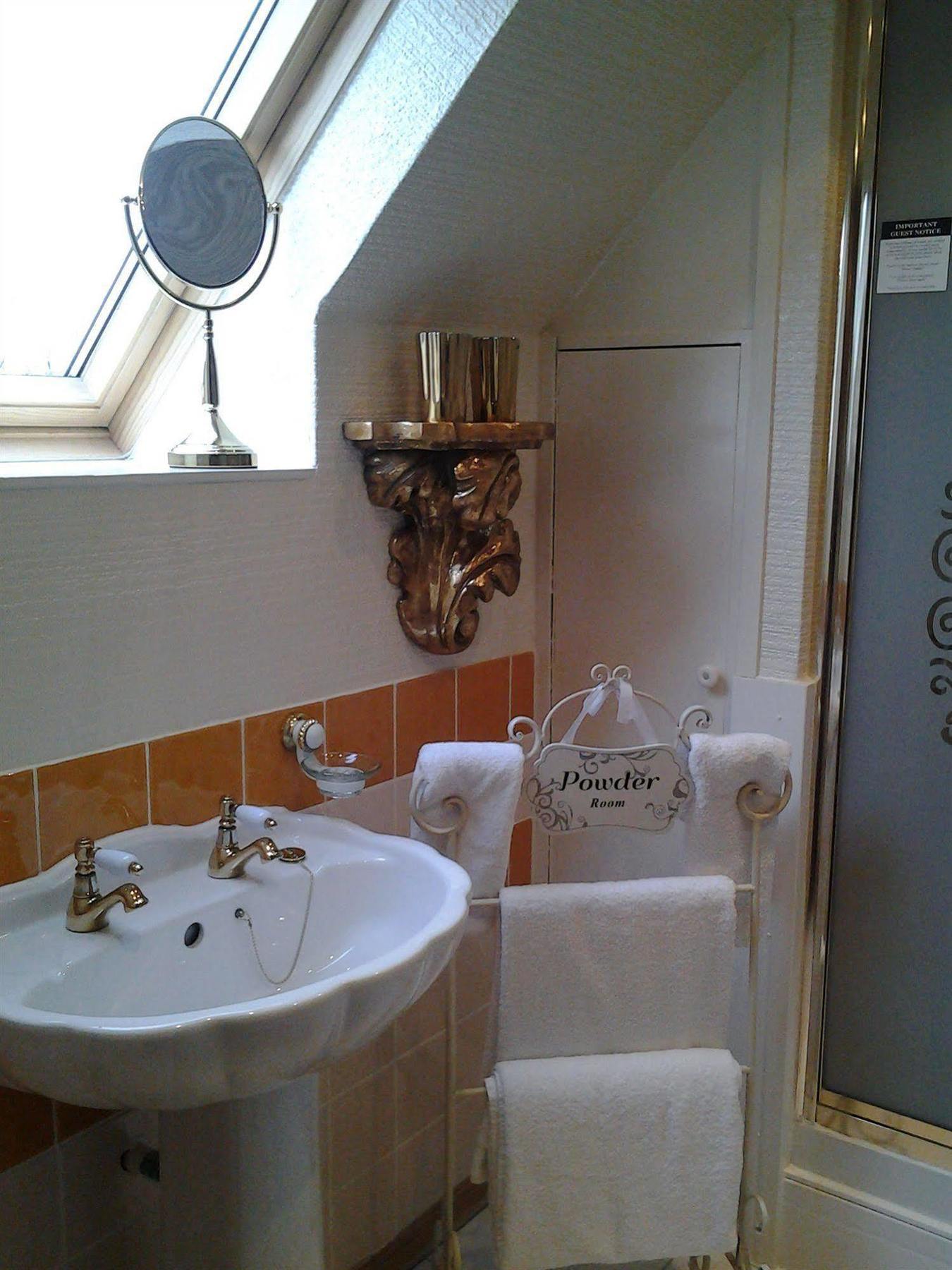 The Old Tramhouse Self Catering Apartments Stirling Exteriör bild
