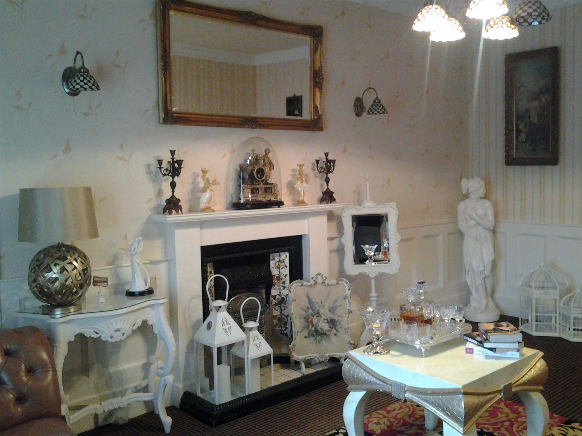 The Old Tramhouse Self Catering Apartments Stirling Exteriör bild